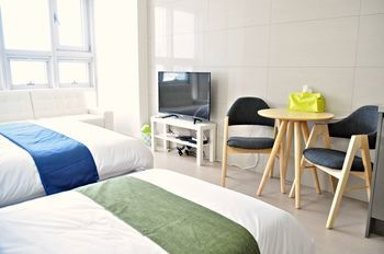 Apartment Myeongdong Stella House