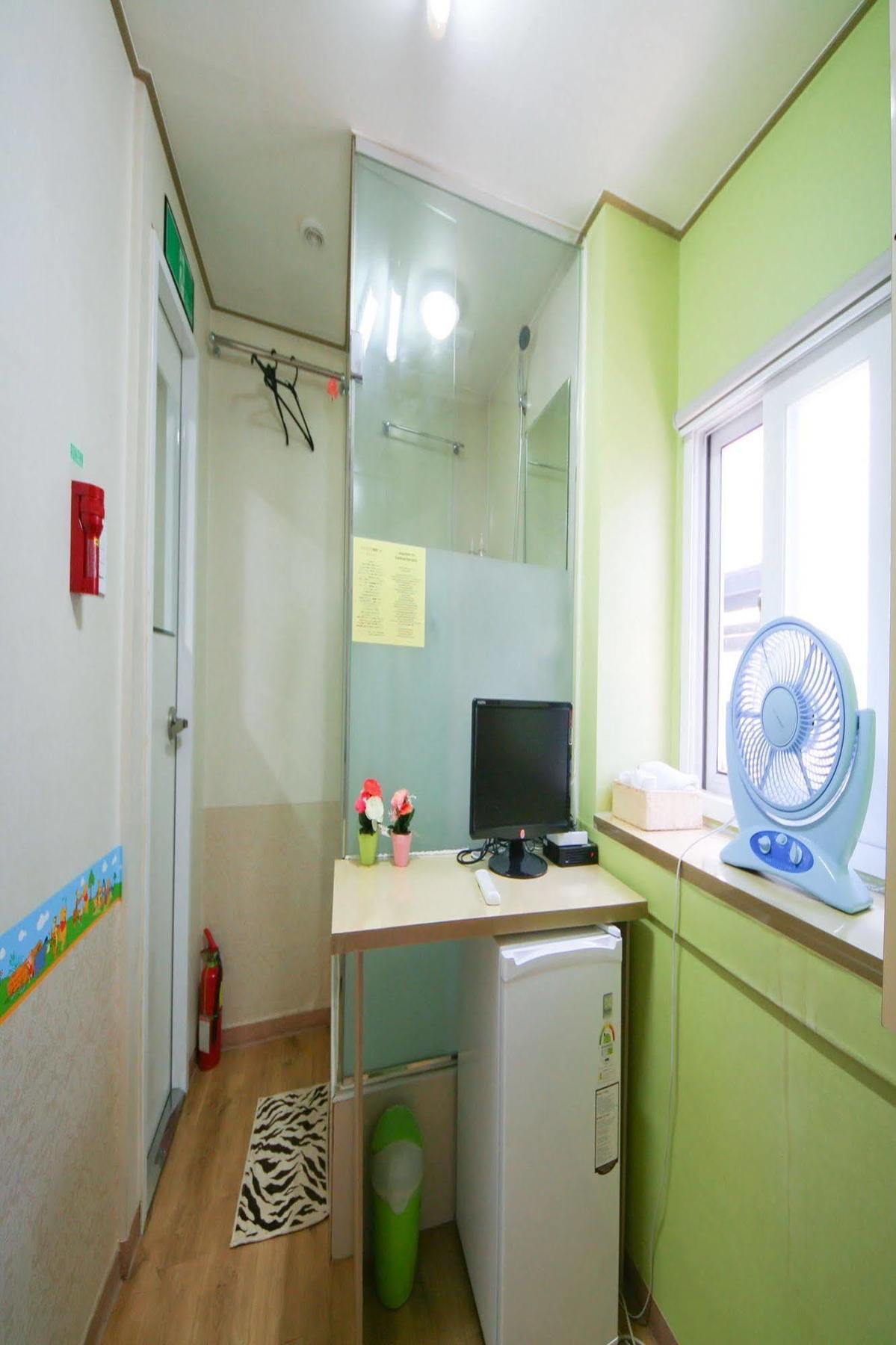 Apartment Myeongdong Stella House