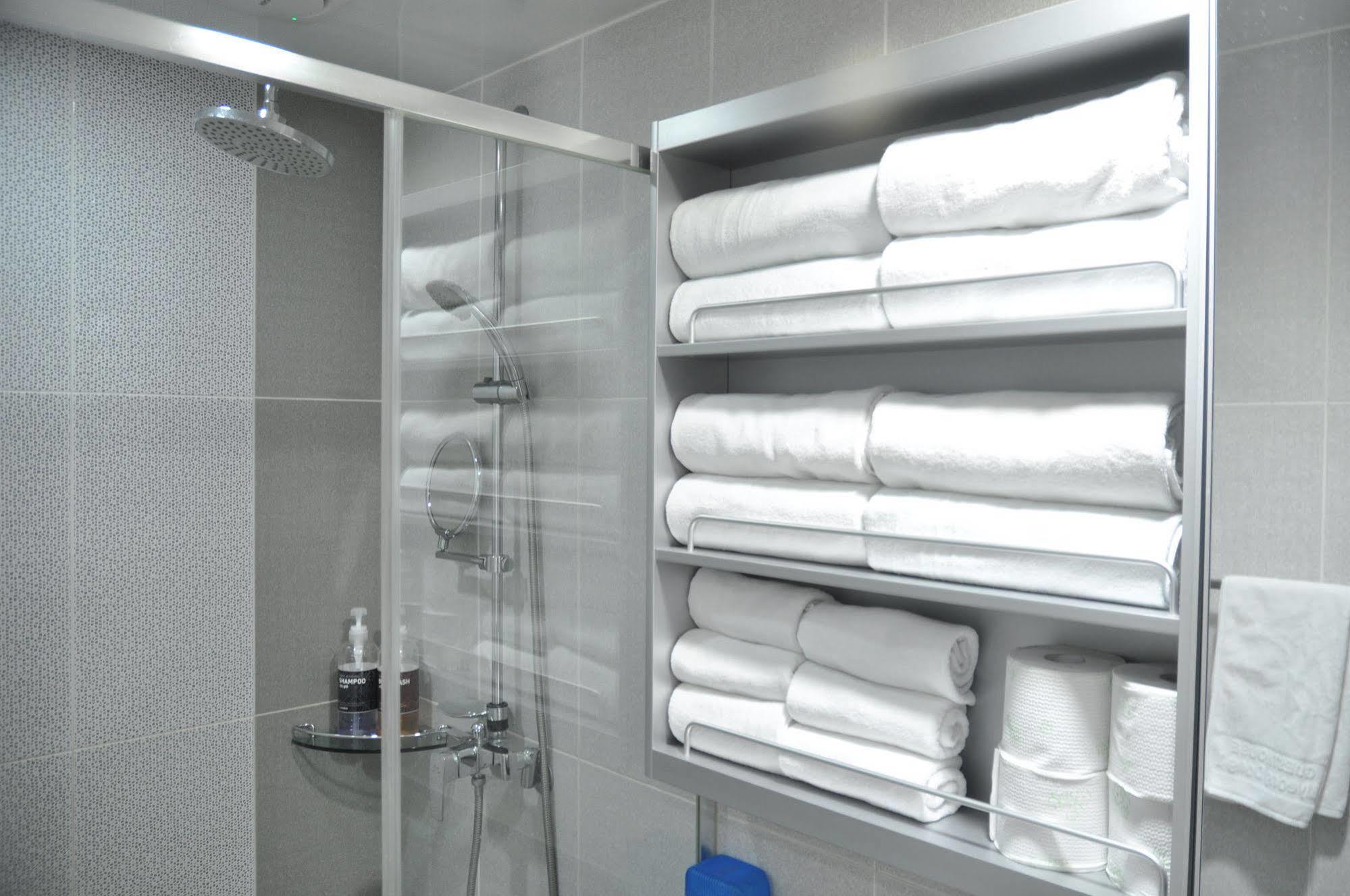 Apartment Myeongdong Stella House Seoul