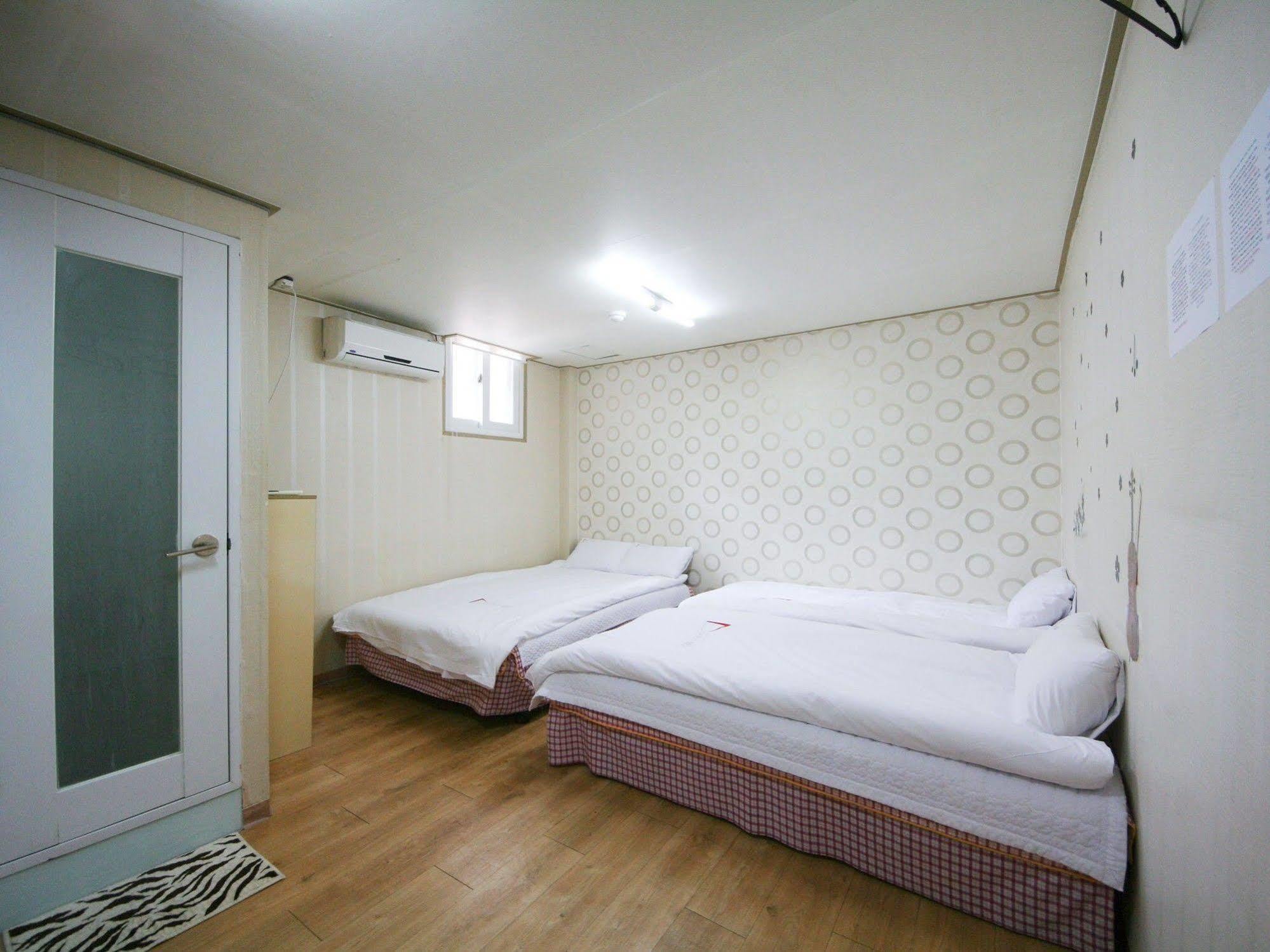 Myeongdong Stella House Apartment